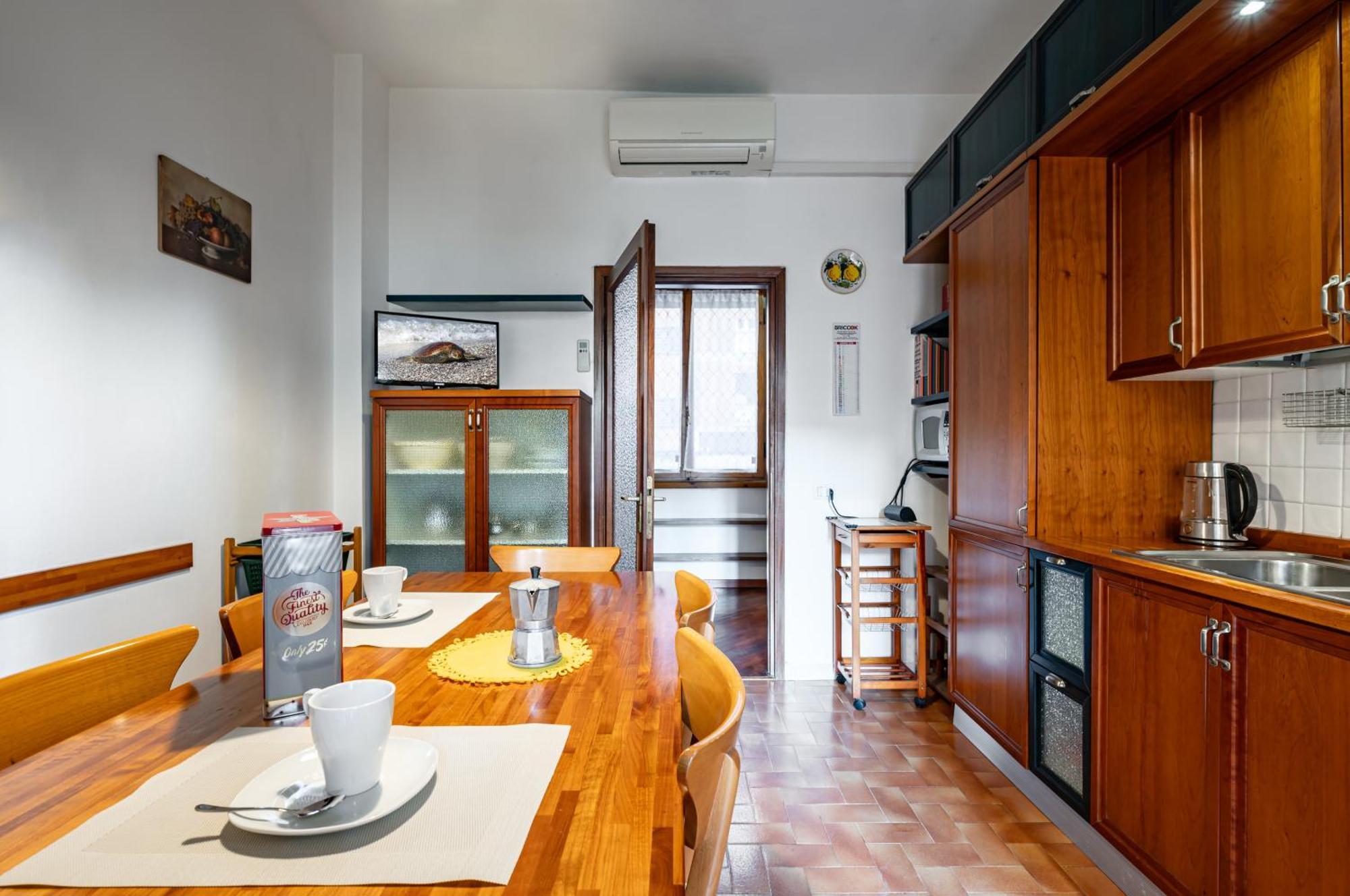 Visarno & University Roomy Flat X6 With Parking فلورنس المظهر الخارجي الصورة